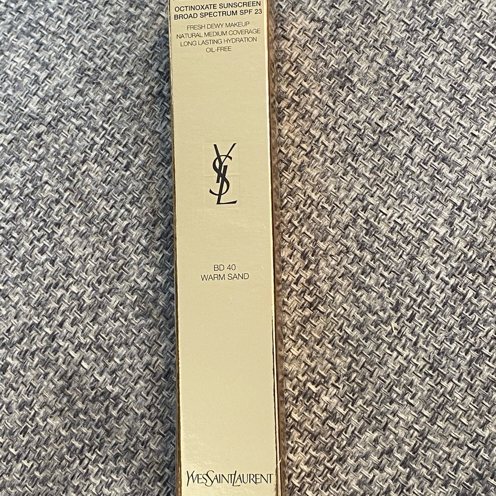 NEW YSL TOUCHE ÉCLAT ALL-IN-ONE GLOW TINTED MOISTURIZER shade warm sand b40